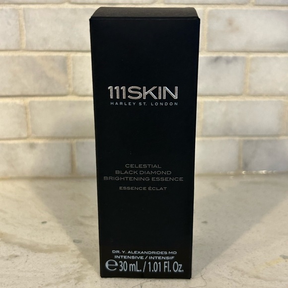 111SKIN Celestial Black Diamond Brightening Essence 1.01 OZ - Picture 3 of 4